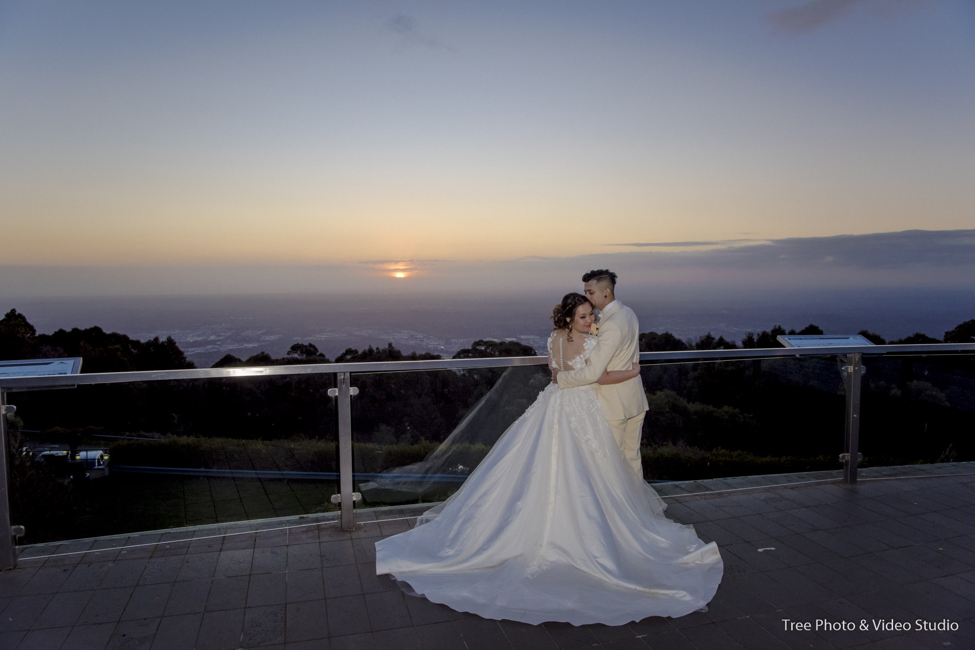 SkyHigh Mount Dandenong Wedding Photogrpahy SN 45 - Stephanie & Nafsy | SkyHigh Mount Dandenong Wedding Photography