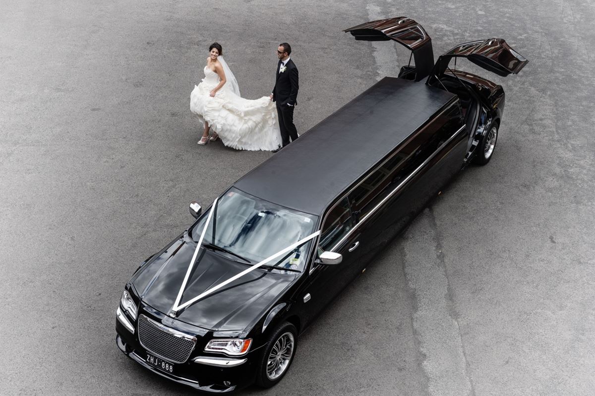 Enrik Limousines - The 5 Best Places to Hire Your Wedding Car in Melbourne