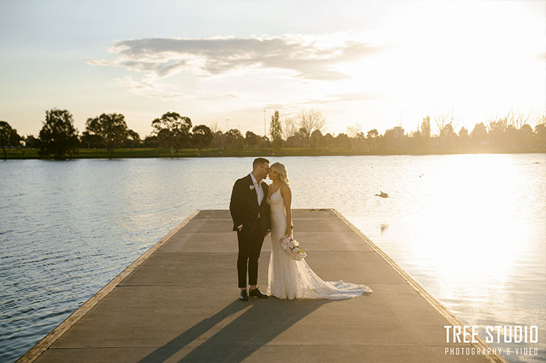 Albert Park Lake Wedding Photography 3 - The best wedding photo locations in Melbourne [2020]
