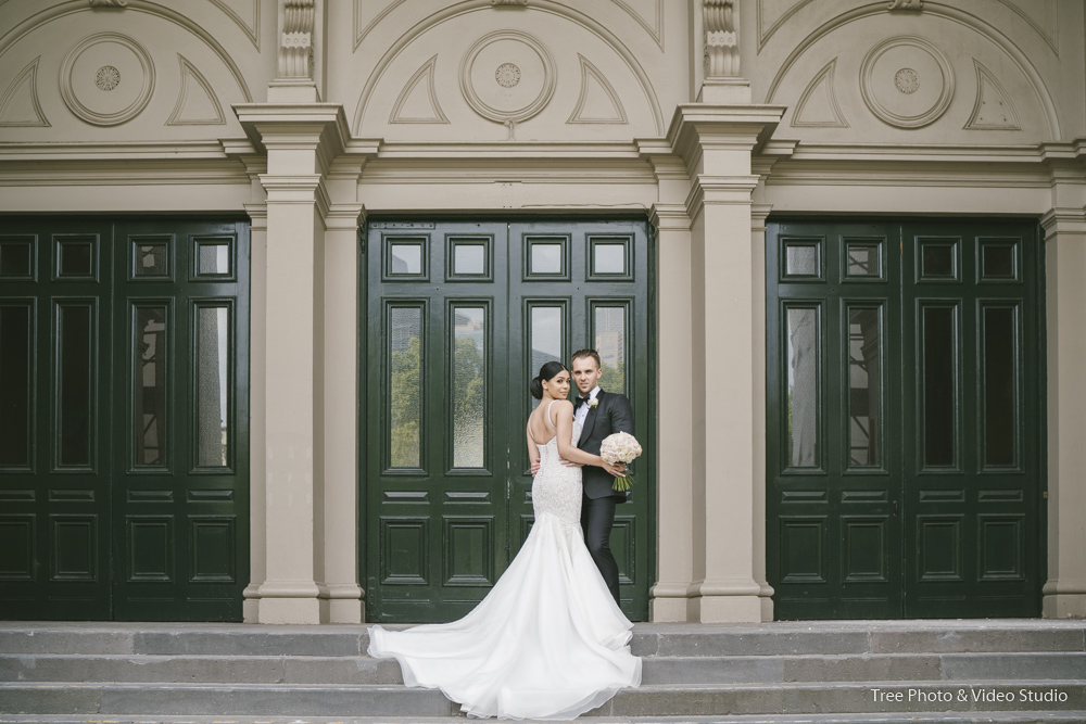 Carlton Gardens Wedding Photography 1 - The best wedding photo locations in Melbourne [2020]