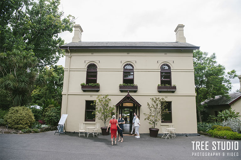 Vogue Ballroom Wedding Photography AJ 26 - Weddings at the Royal Botanic Gardens